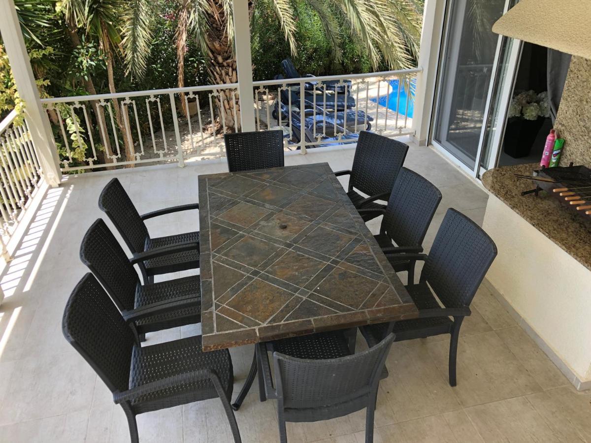 Villa Neyla Four Bedroom Coral Bay Beach Front Экстерьер фото
